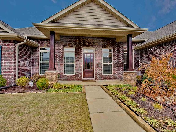 3rd image of 2513 Caldwell Park Ct SE