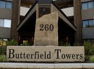 260 E Butterfield Rd APT 102, Elmhurst, IL