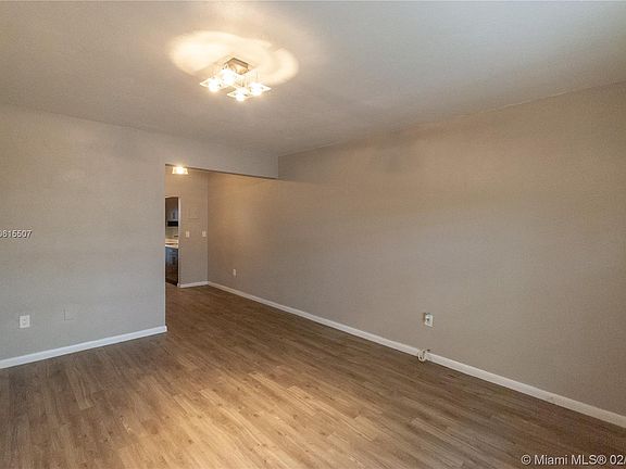 4th image of 7745 Harding Ave APT 4