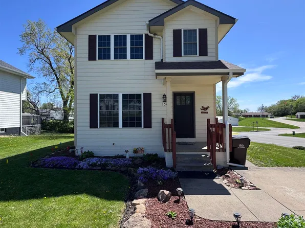 104 E Fayette St, Osceola, IA 50213