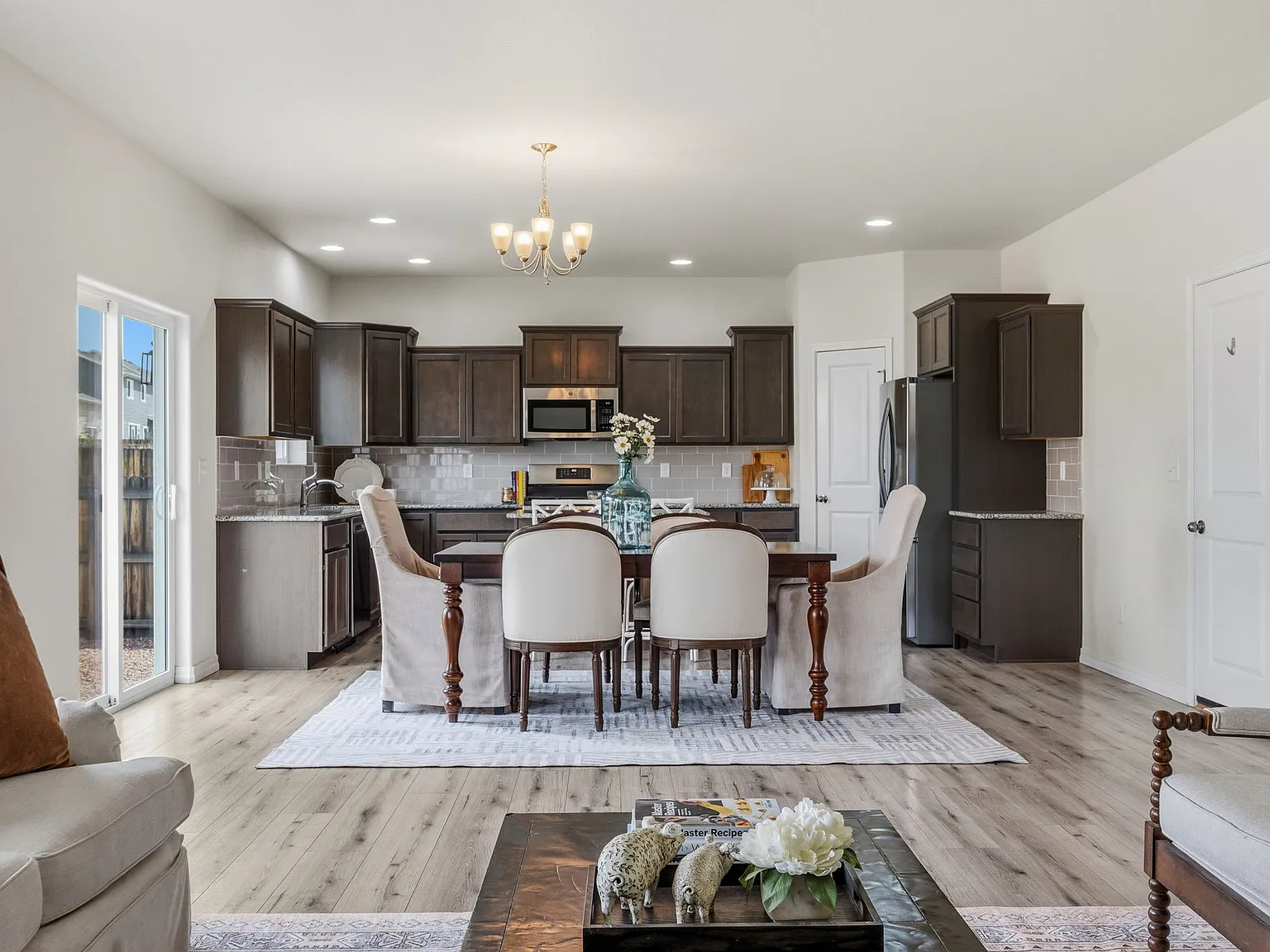 8320 White Fir Ln — Photo 3