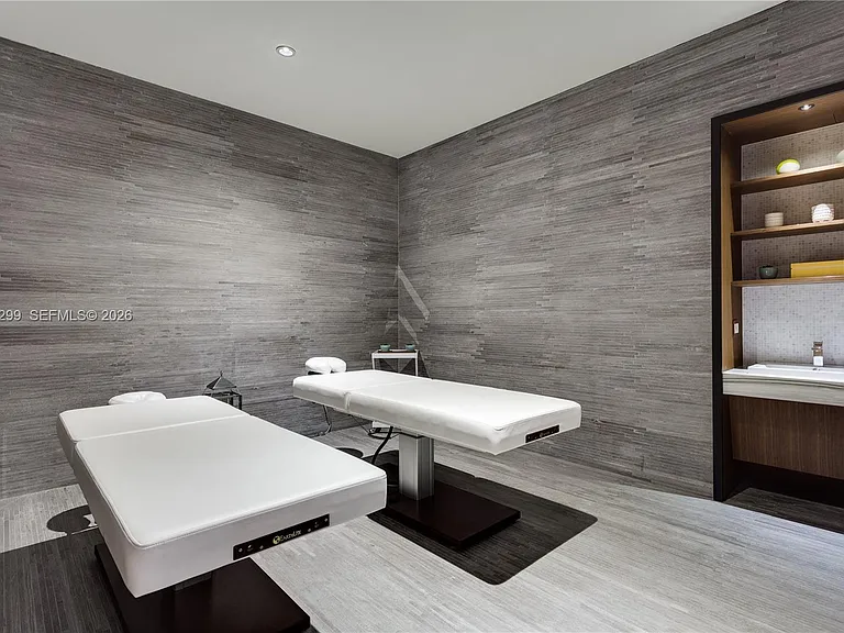 45 SW 9th St #2306 — Photo 24