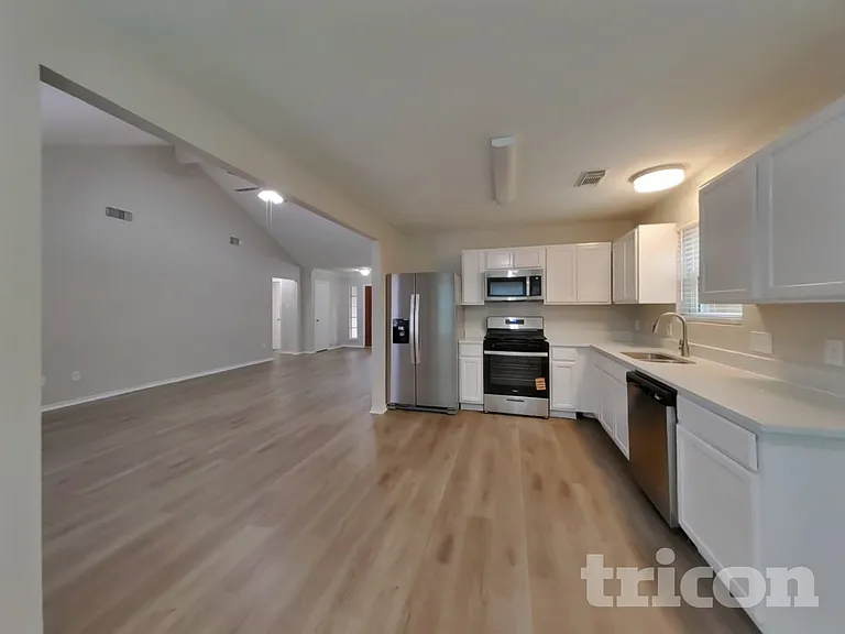 19403 Misty Cove Dr — Photo 6