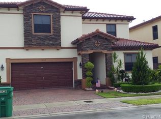 9918 NW 86th Ter, Doral, FL 33178