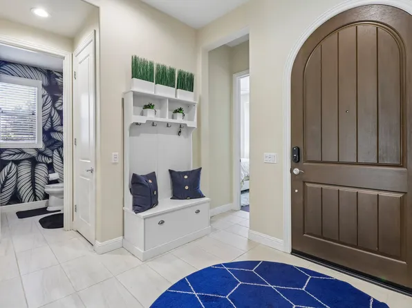 2596 Wellspring St, Carlsbad, CA 92010