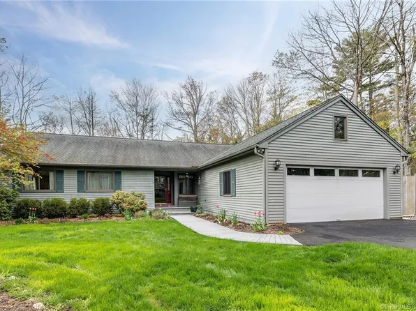 24 Brynmoor Court, Goshen, CT 06756