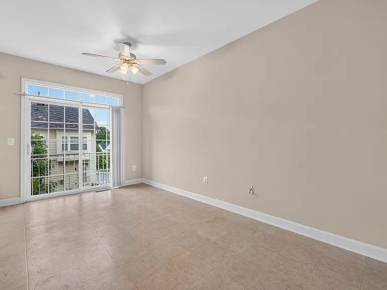 13013 Saint Clair Rd — Photo 7