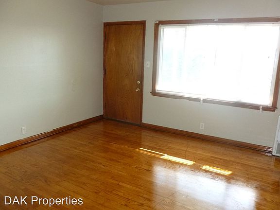 3rd image of 5541 N Teutonia Ave APT 5