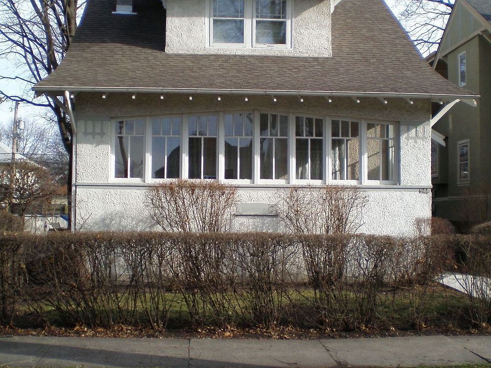 Front/street view