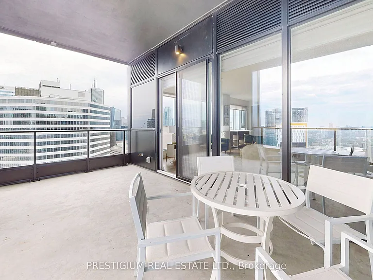 20 Edward St #Penthouse 02 — Photo 35