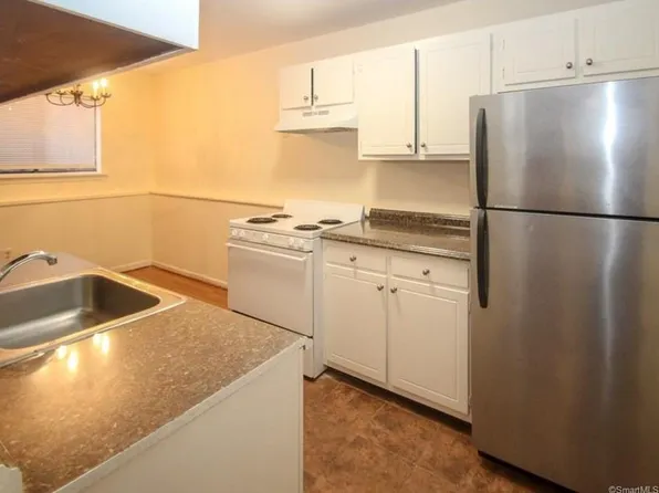51 Wildman St #109, Danbury, CT 06810