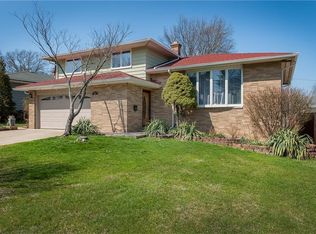 3122 Arrow Ln, Parma, OH 44134