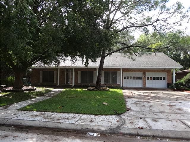 1st image of 111 Seaside Ln