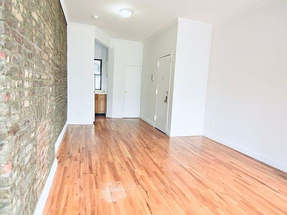 5th image of 118 E 102nd St #50