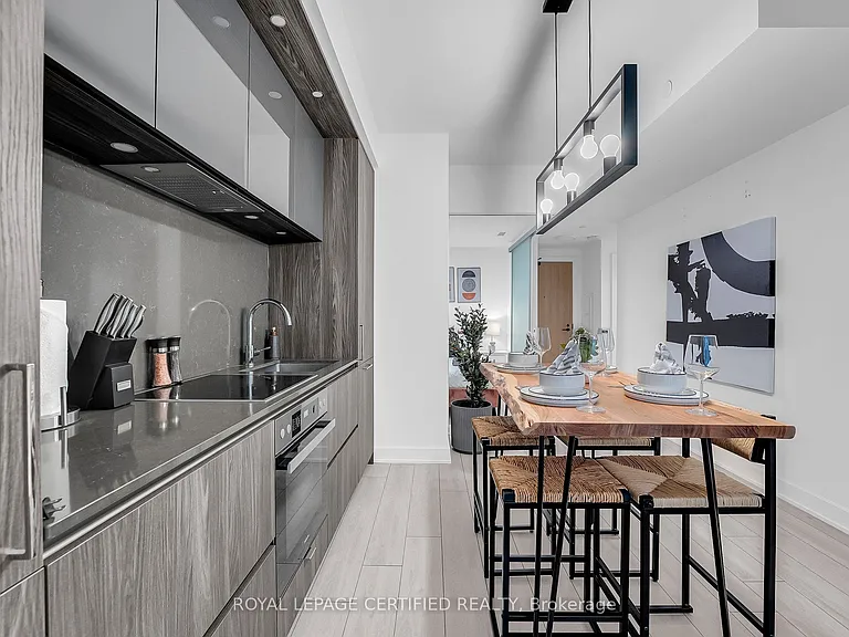 15 Mercer St #705 — Photo 14