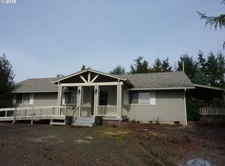 382 Colonial Rd, Roseburg, OR 97471