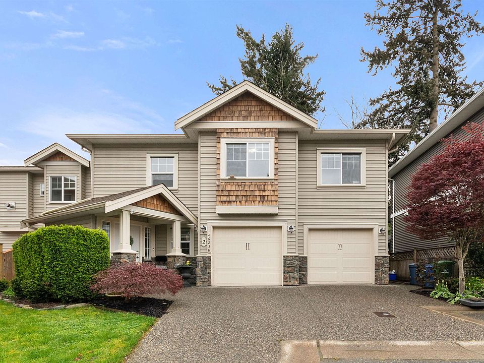 1st image of 46238 Strathcona Rd #2