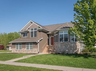 4401 Tempe Pl, Iowa City, IA 52246