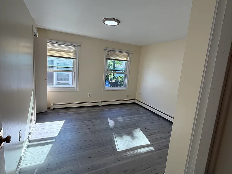 31 Clym St #2 — Photo 8