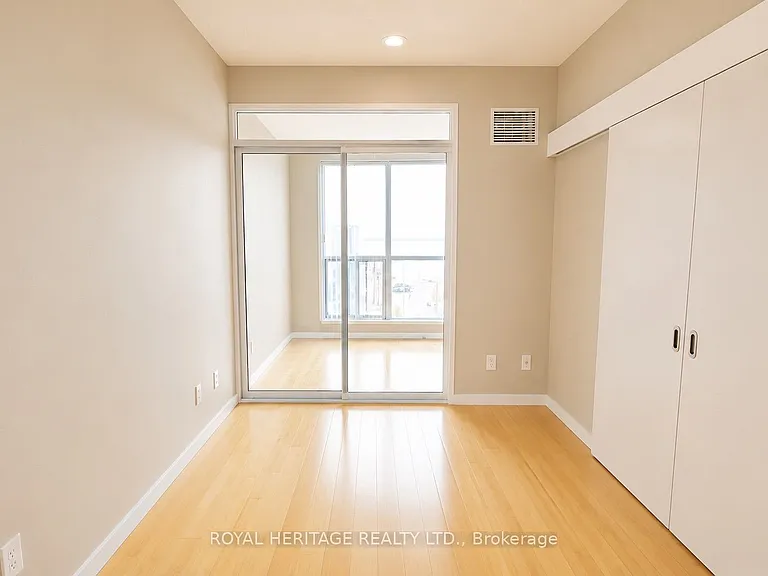 208 Queens Quay W #308 — Photo 11