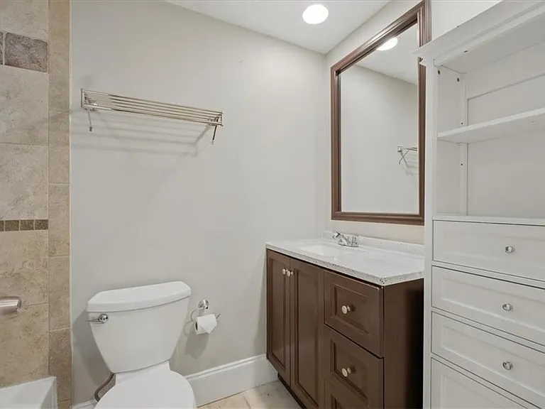 9470 Hillside Dr — Photo 26