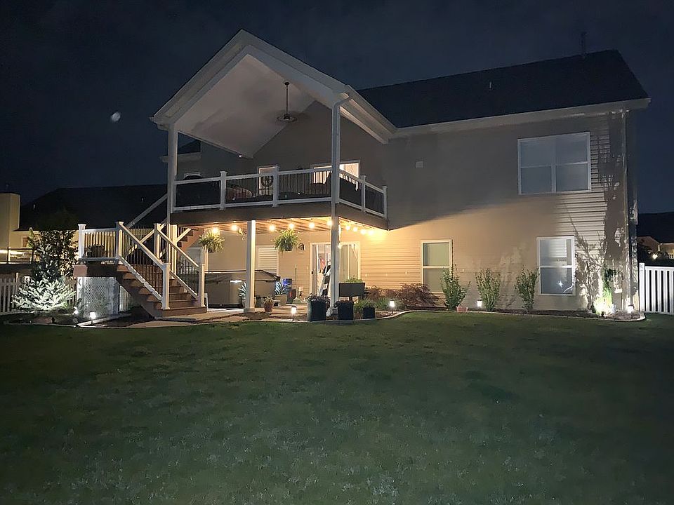 2nd image of 408 Lighthouse Pointe Dr