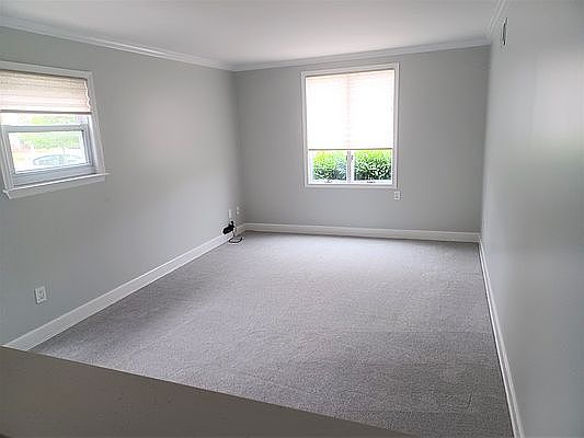 5th image of 8 Lundi Ct Floor 1