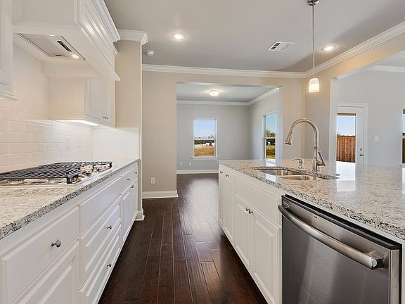 4th image of 36358 Belle Savanne Ave