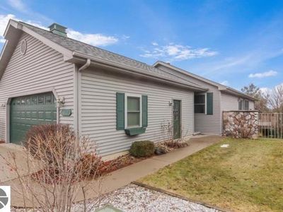 3819 Creekside Dr, Traverse City, MI, 49684