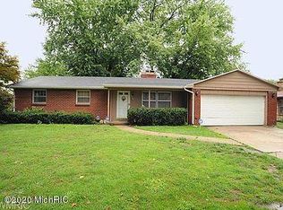 1701 32nd St SE, Grand Rapids, MI 49508