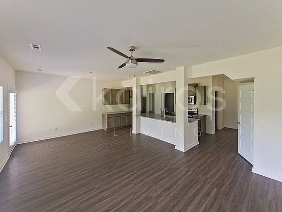 5th image of 6112 Taramore Ln NW