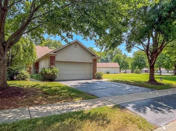1626 Spruce Ct, Temperance, MI 48182