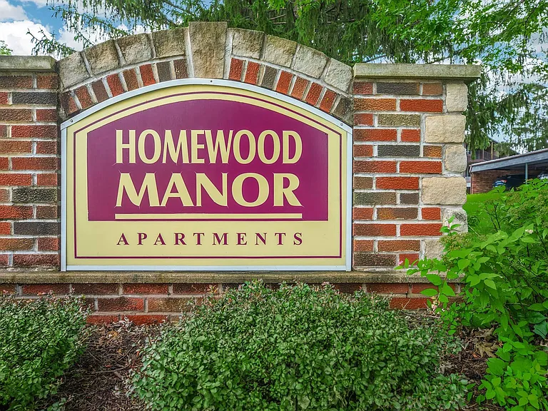 Homewood Manor — Photo 22