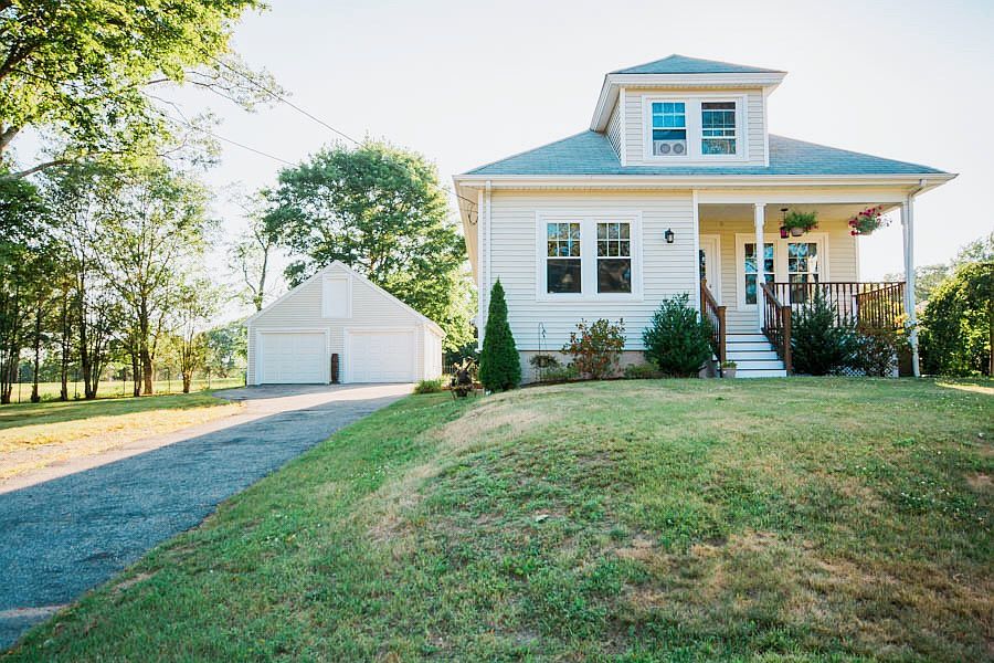 1126 Newman Ave, Seekonk, MA 02771 Zillow
