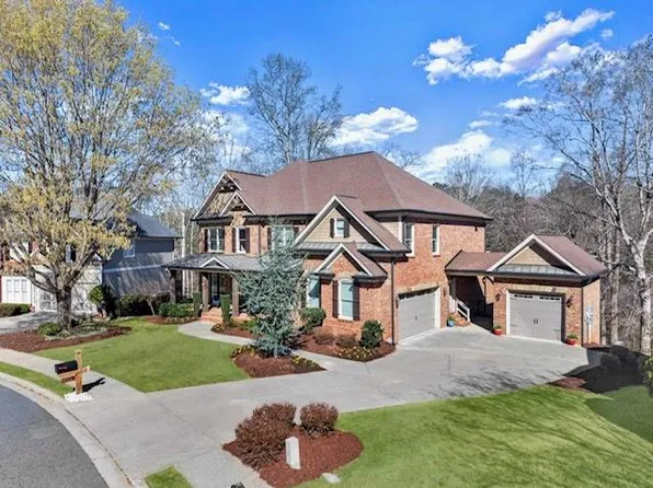 6049 Grand Loop Rd, Sugar Hill, GA 30518