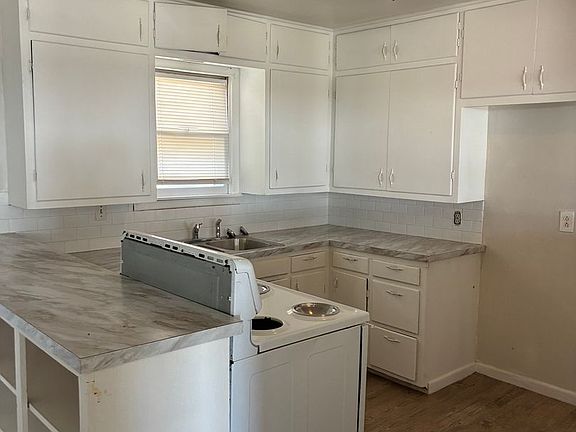 5th image of 4801 36th St