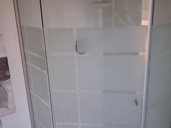 367 N Lake Dr, Gladewater, TX 75647