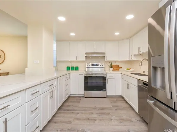 46-283 Kahuhipa St #C-b1, Kaneohe, HI 96744