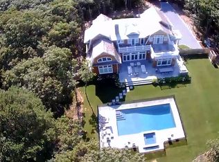39 Quarty Ct, East Hampton, NY 11937