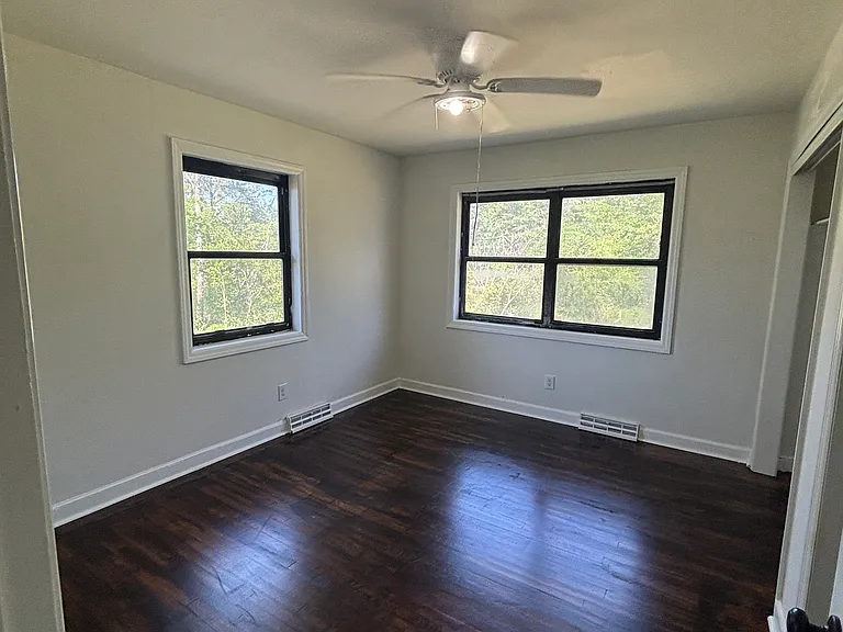 606 Old Orangeburg Rd — Photo 10