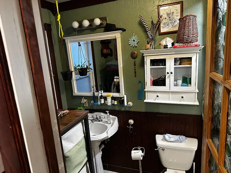 439 E 4th Ave #1 — Photo 18