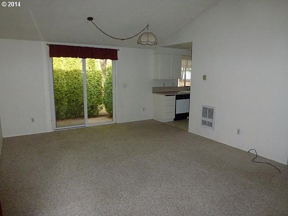 3rd image of 13008 NE 8th Pl