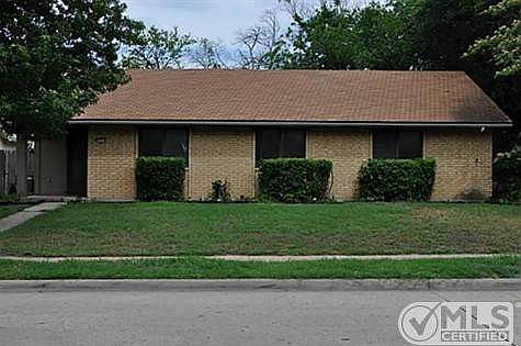 3rd image of 1610 Goodwin Dr