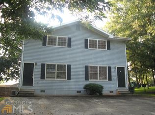 211 Maret St, Hartwell, GA 30643