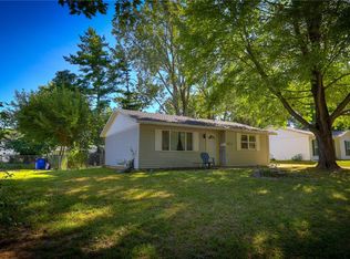 1963 Sir Richard Ct, Decatur, IL 62526
