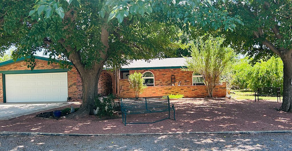 2903 Westwind Rd - Property Image