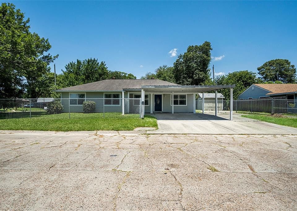 1st image of 511 S Circle Dr