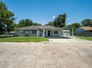 511 S Circle Dr, Baytown, TX 77520