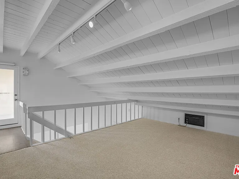 1 Ironsides St #14 — Photo 16