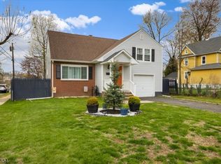 234 Aldene Rd, Roselle, NJ 07203